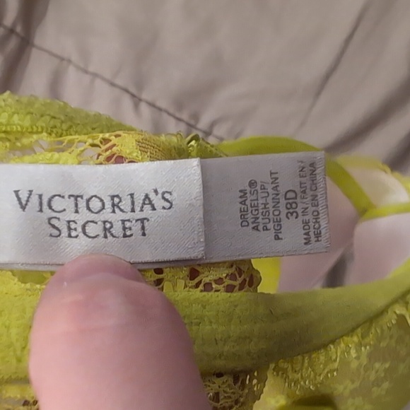 Dream Angels Push up Bra Victoria's secret 38D - Picture 4 of 7